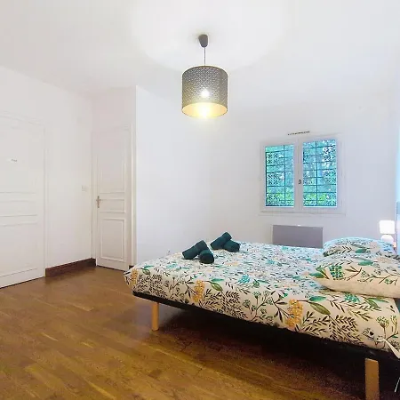 La Roquetiere, Domaine Paradisiaque Pour 12 Personnes Vila