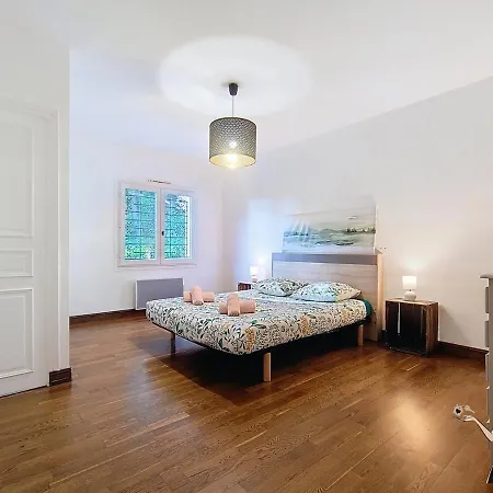 Villa La Roquetiere, Domaine Paradisiaque Pour 12 Personnes Ledeuix
