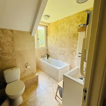 Villa La Roquetiere, Domaine Paradisiaque Pour 12 Personnes Ledeuix